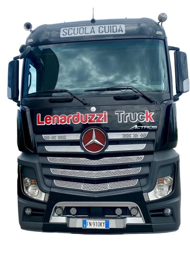 Autoscuola Lenarduzzi srl